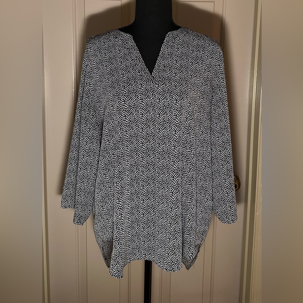 Chaus Black and White Patterned V Neck Blouse